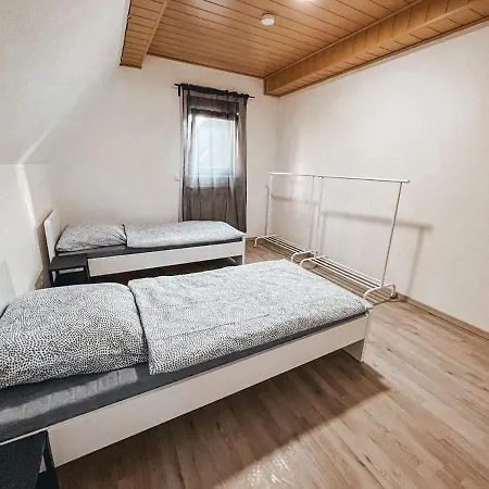 Granny Haus * Neuhofen